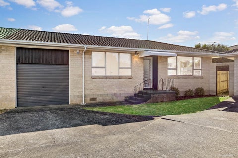 2/25 Riverview Road, Panmure, Auckland