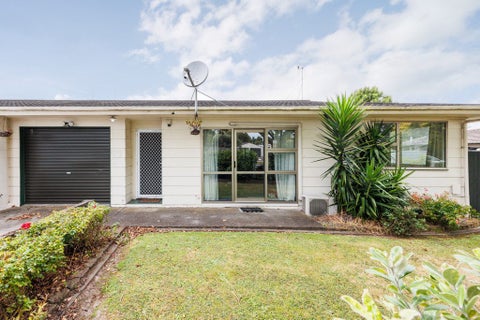 1B John F Kennedy Drive, Milson, Palmerston North