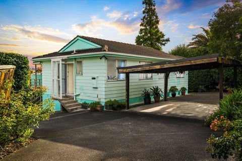18 Peterhouse Place, West Harbour, Auckland
