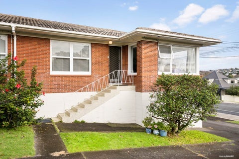 1/51 College Road, Northcote, Auckland