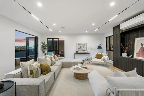 4/65A Hogans Road, Glenfield, Auckland