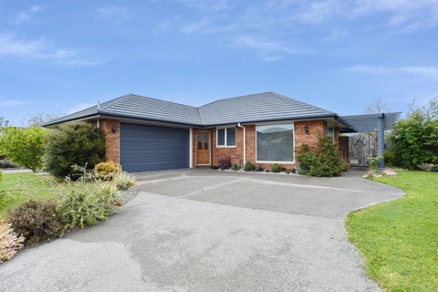 11 Panckhurst Drive, Woodend, Woodend