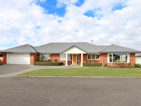 16 Johnstone Drive, Fitzherbert, Palmerston North