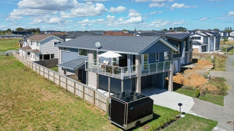 9 Whata Street, Clarks Beach, Clarks Beach