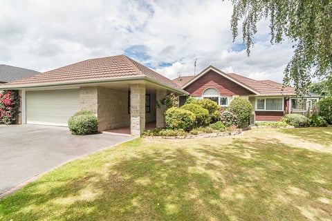 14 Rewarewa Crescent, Waikanae