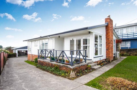 8 Keats Place, Blockhouse Bay, Auckland