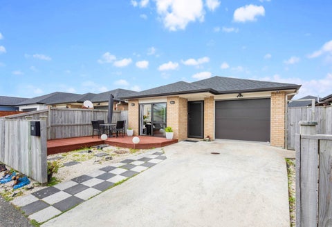10 Silver Beech Street, Takanini, Auckland