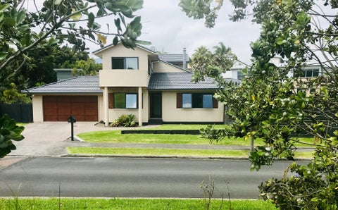 8 Toomer Place, Beachlands, Auckland