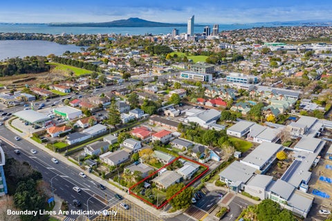 2/20 Northcote Road, Takapuna, Auckland