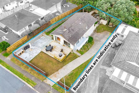 22 Scarlock Avenue, Browns Bay, Auckland