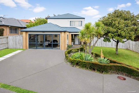 33 Newbliss Crescent, East Tamaki Heights, Auckland