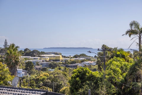 191 East Coast Road, Castor Bay, Auckland