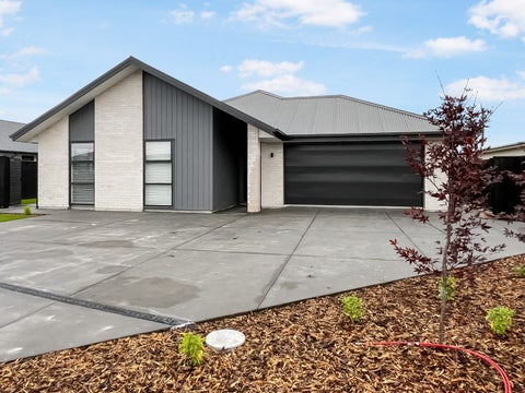 50 Candlesticks Crescent, Lincoln