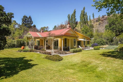 697 Leader Road East, Ferniehurst, Cheviot