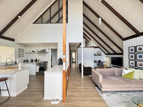 8B Himalaya Crescent, Lynfield, Auckland