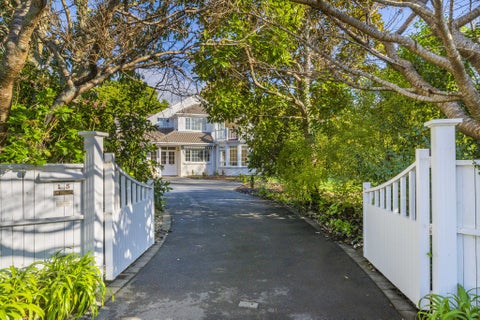 15 Maple Lane, Waikanae