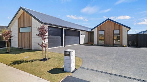 11 Frank Chittock Street, Lincoln, Lincoln