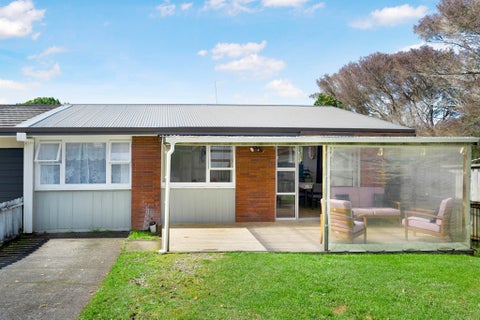 2/2 Kashmir Road, Glen Eden, Auckland