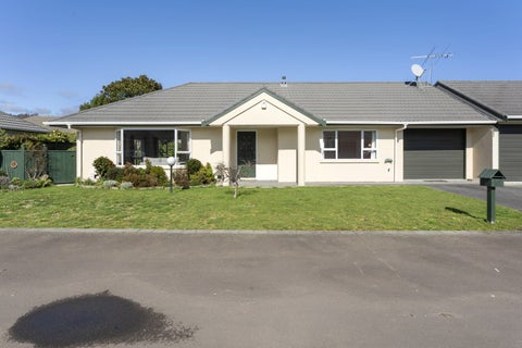 6 Millwood Place, Silverstream, Upper Hutt
