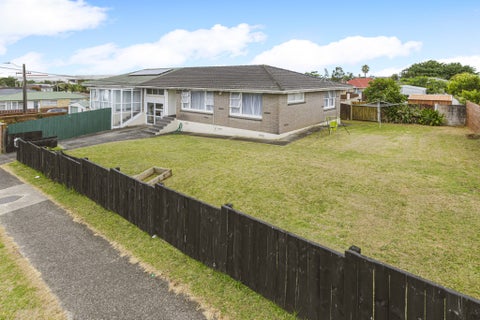 1/93 Kenderdine Road, Papatoetoe, Auckland