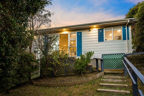 12A Bell Street, Tawa, Wellington