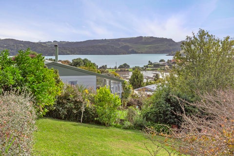 36A Cross Street, Raglan