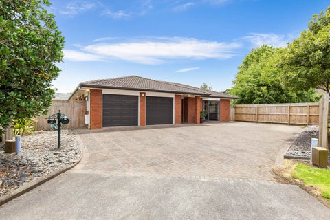 7 Trossach Place, Wattle Downs, Auckland