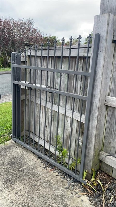 1/2 Renata Crescent, Te Atatū Peninsula, Auckland