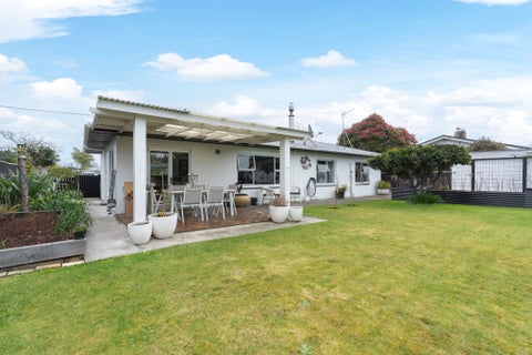 94 Queen Street West, Levin, Levin