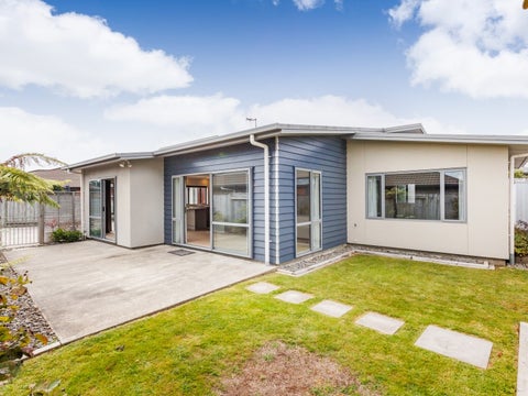 3A Angelina Way, Kelvin Grove, Palmerston North