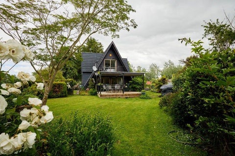 1555 Parnassus Road, Ferniehurst, Cheviot