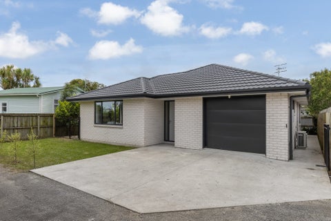 30A Queenwood Road, Levin, Levin