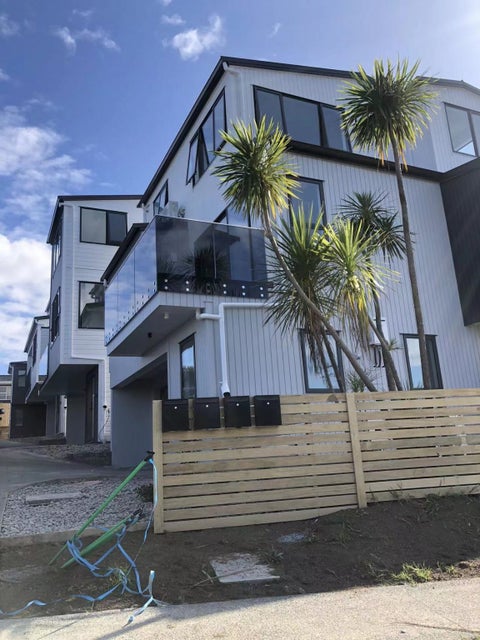 1A Tui Glen Road, Birkenhead, Auckland