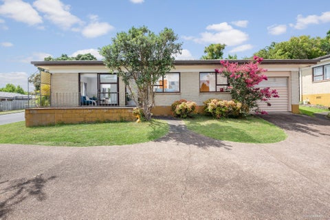 1/4 Wanganella Place, Lynfield, Auckland