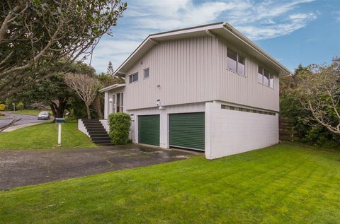 2 Chisbury Street, Churton Park, Wellington