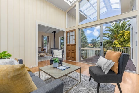 1 Cassley Crescent, Papakowhai, Porirua