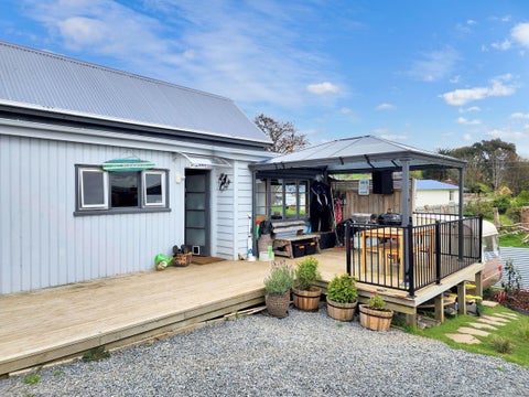 16 George Street, Riverton