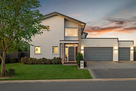38 Carnaveron Drive, Lincoln, Lincoln