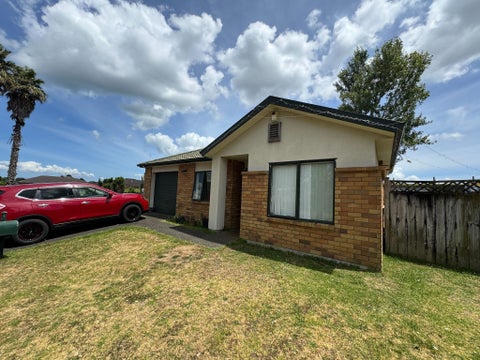 21 Ashmere Lane, Weymouth, Auckland