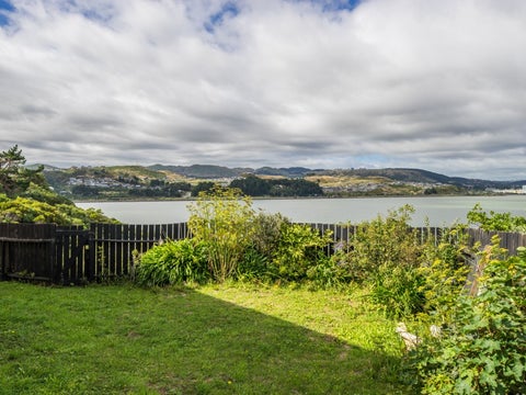 9 Brian Place, Titahi Bay, Porirua
