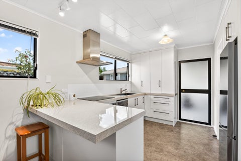2/283 WESTMINSTER Avenue, TAMATEA, NAPIER