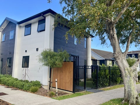 1/8 Rainey Grove, Taita, Lower Hutt