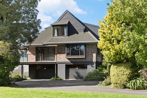 118B Lake Crescent, Hamilton Lake, Hamilton