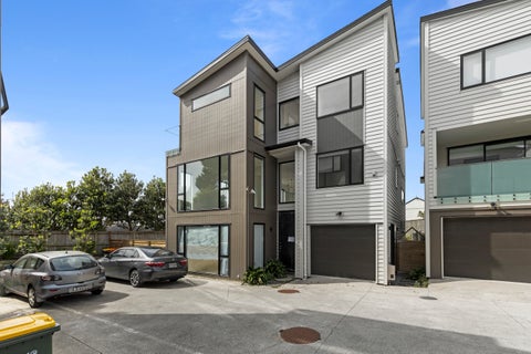 19E Roseberry Avenue, Birkenhead, Auckland