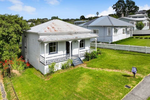 55 Huka Road, Birkenhead, Auckland