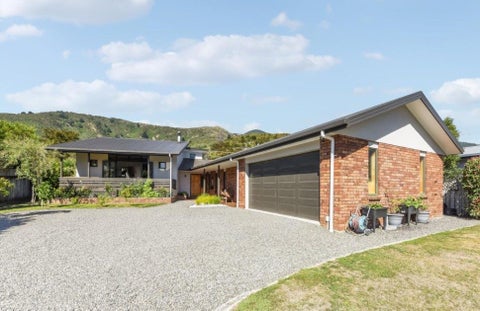15 Boons Valley Road, Waikawa, Picton