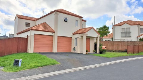 15 Stolford Crescent, New Lynn, Auckland