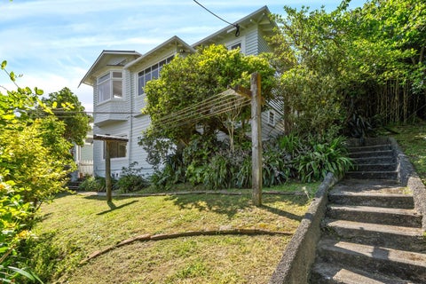 11 Aranoni Street, Island Bay, Wellington