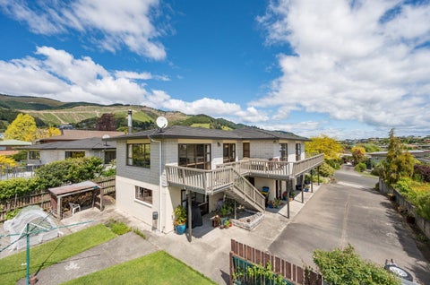 8 Farnham Drive, Richmond