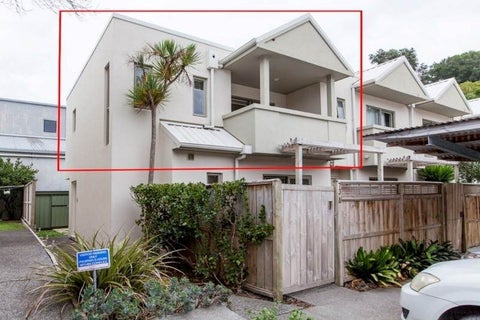 73B/21 Hunters Park Drive, Three Kings, Auckland